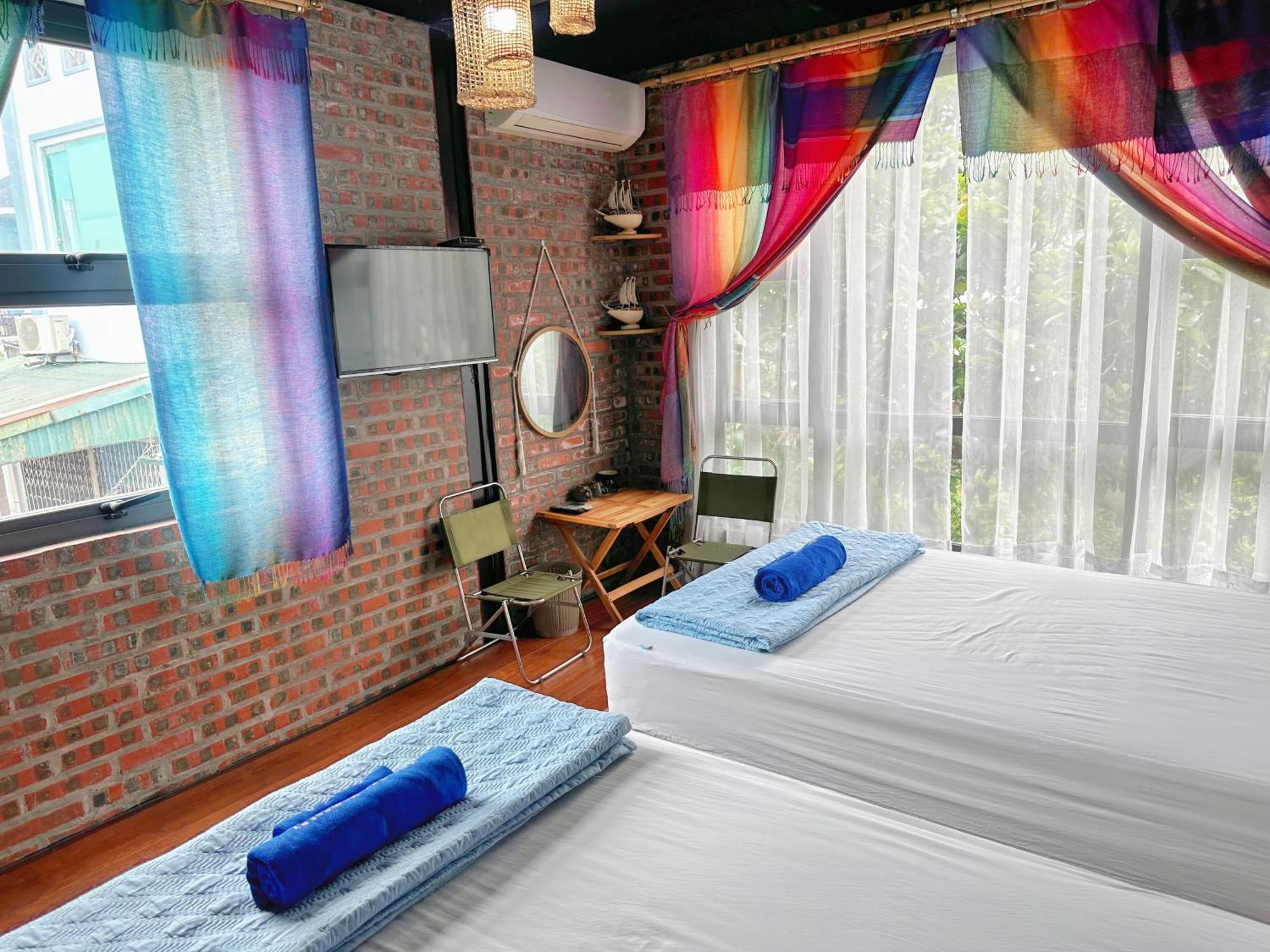 Halo Bay Homestay Ha Long Exterior photo